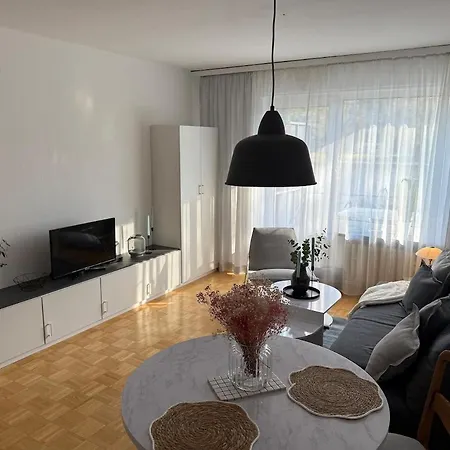 Apartman 1-room Near Trade Fair Essen-bredeney Niederdorla